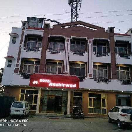 Aashirwad Hotel Katra  Ngoại thất bức ảnh